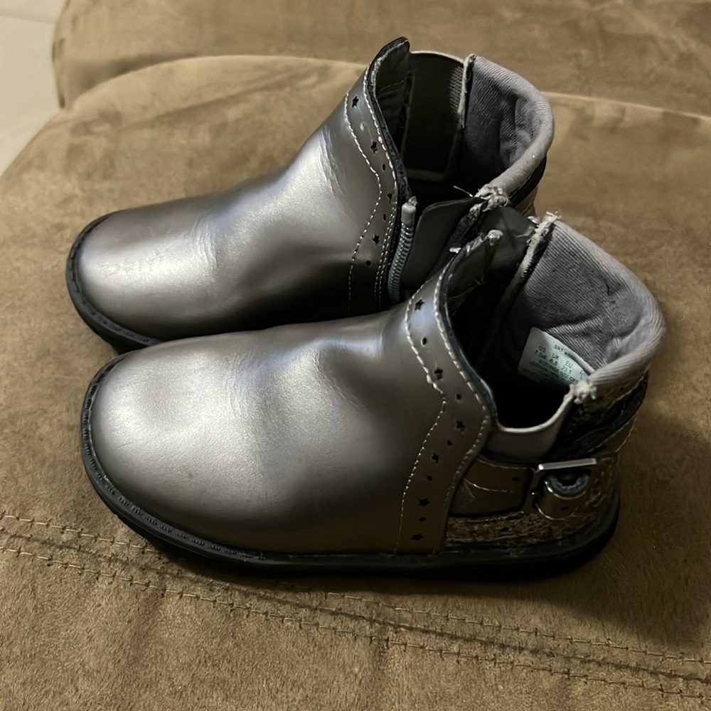 Stride Rite Toddler Girl’s Agnes Boots- Pewter 7.5